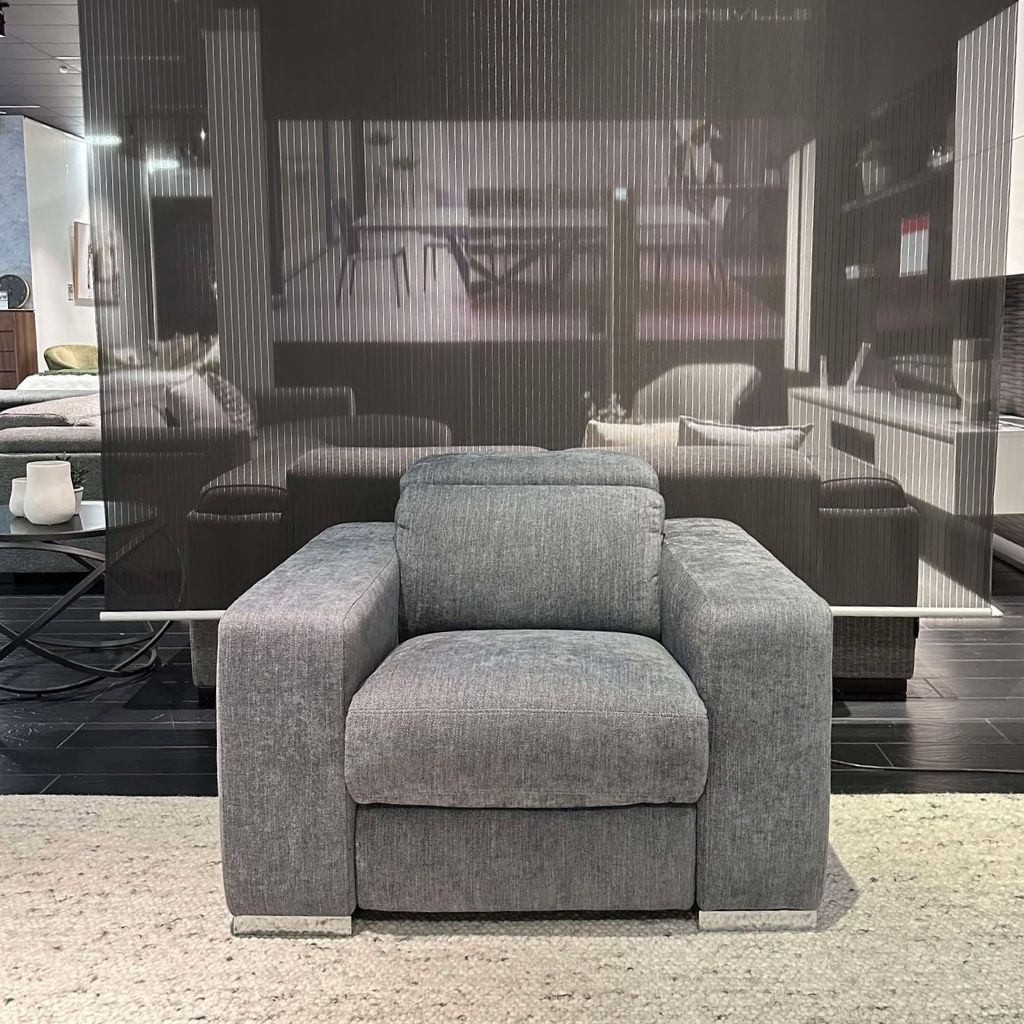 Montana Lounge Suite Clearance
