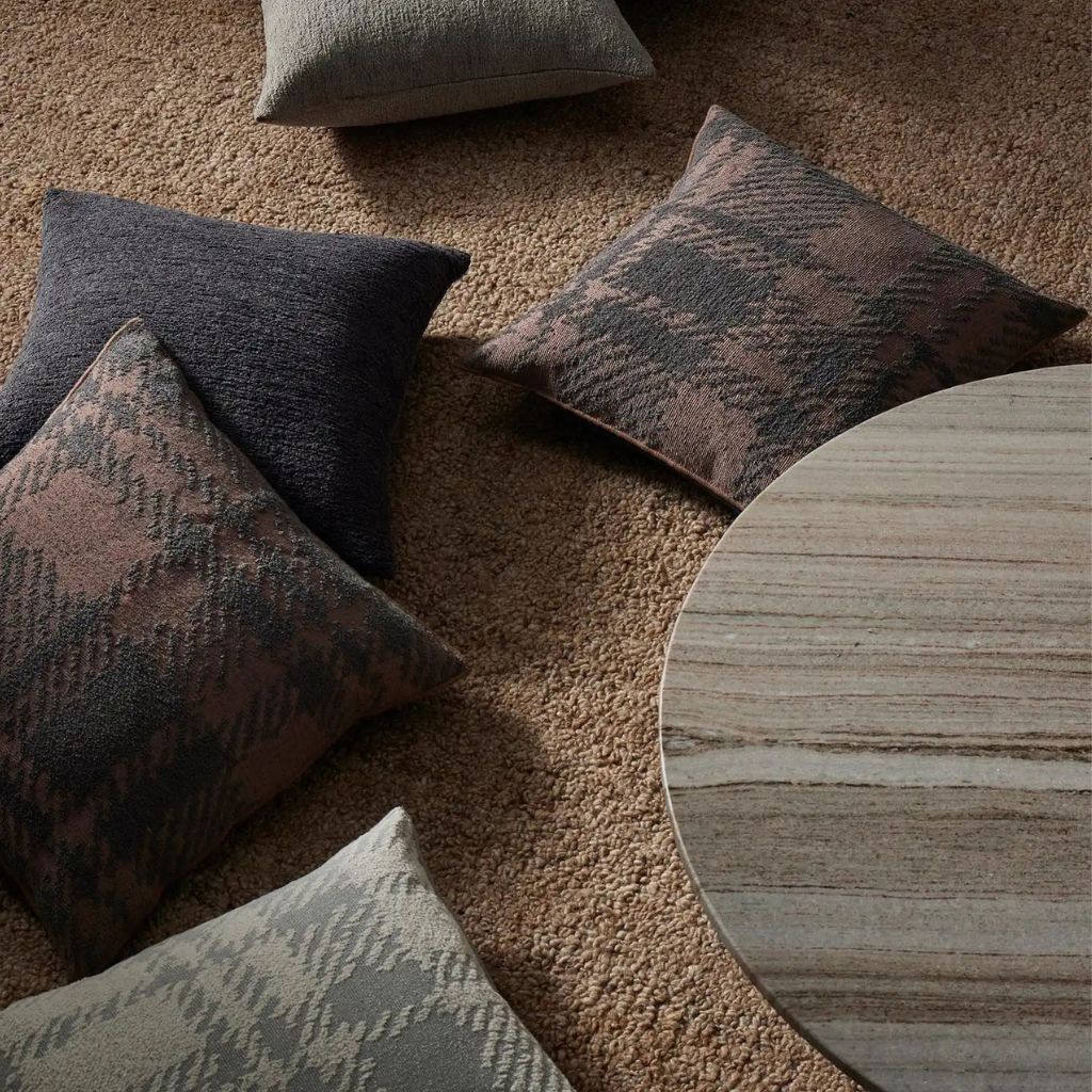 Laurent Cushion Shadow