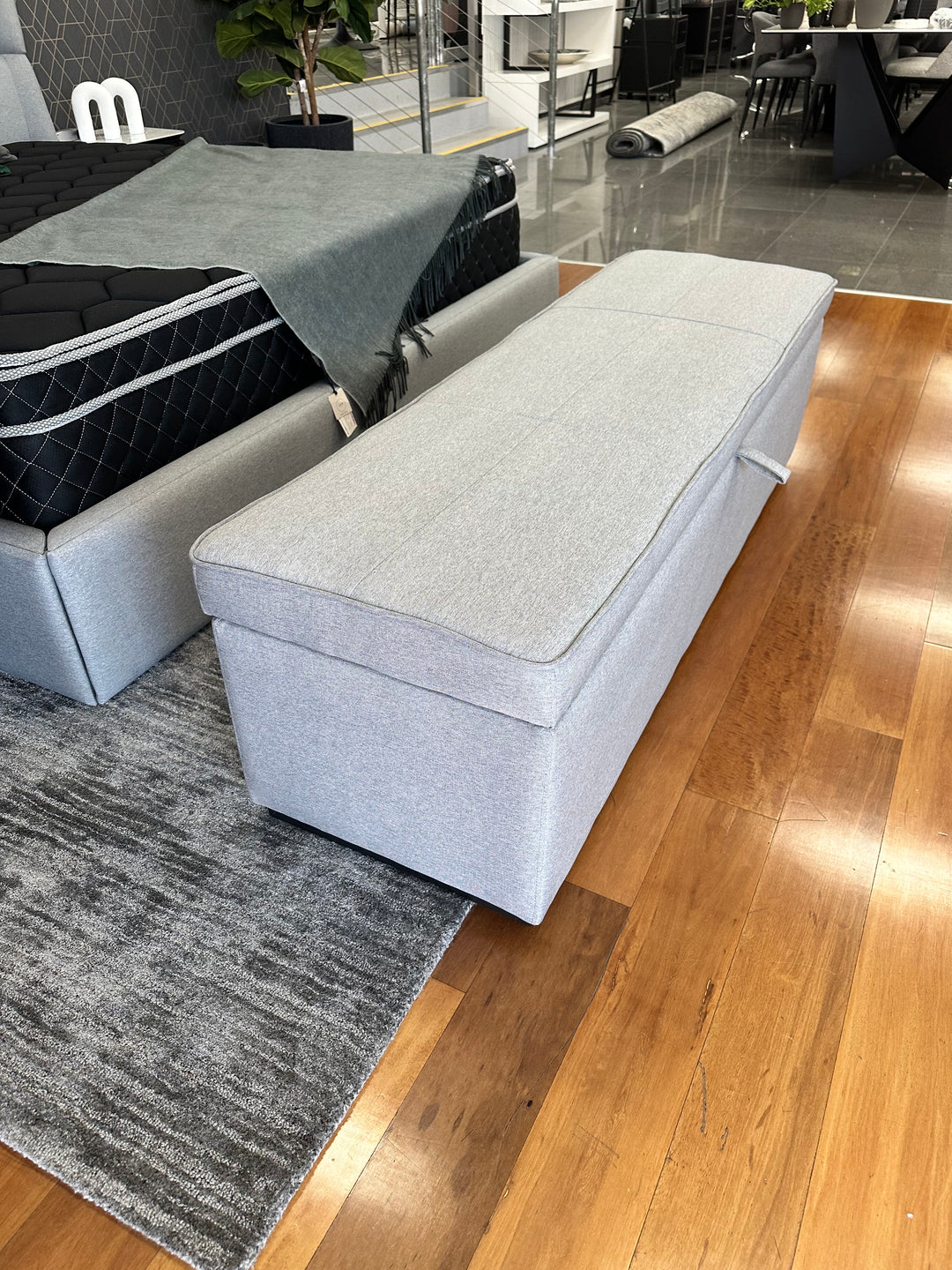 Windsor King Bed Clearance