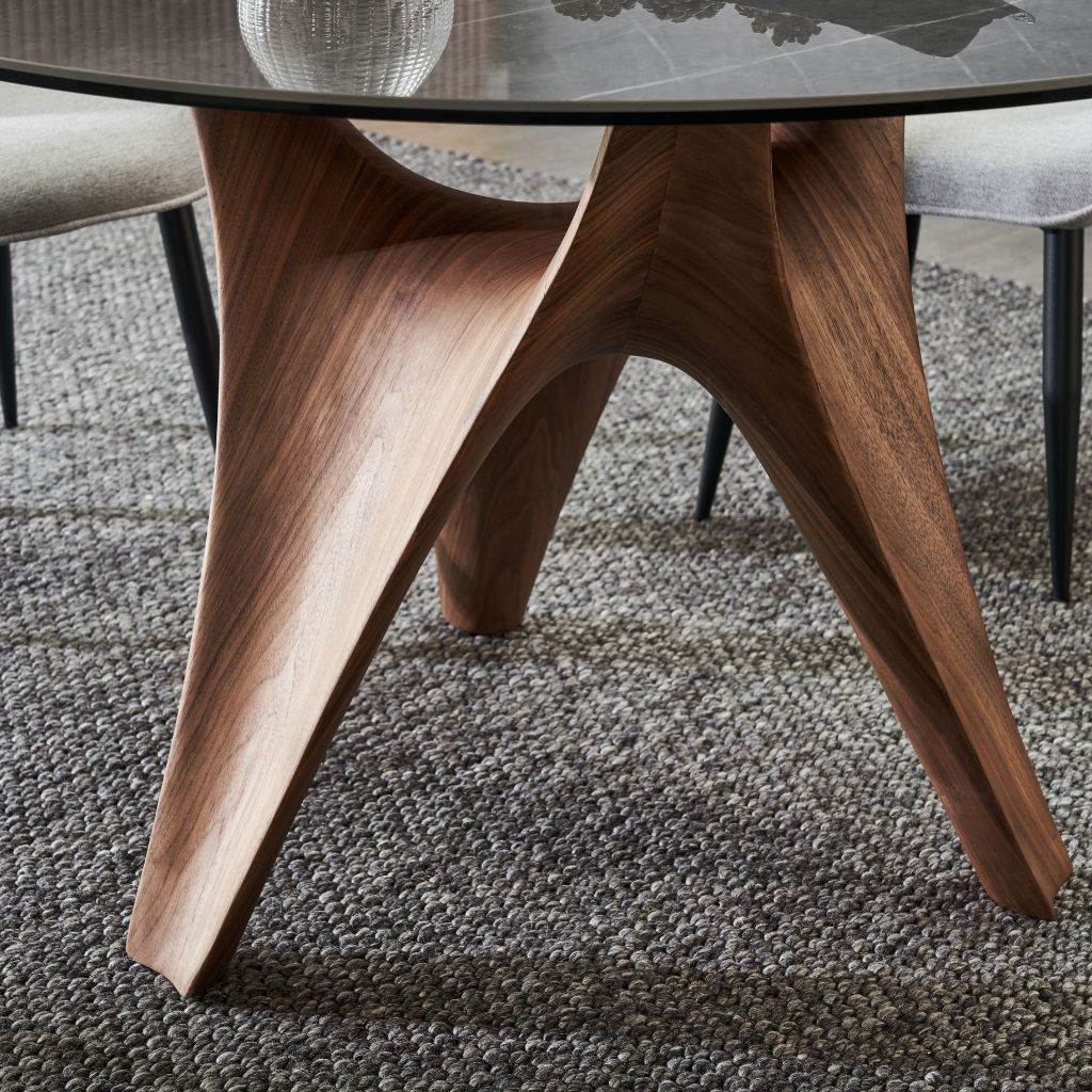 Tres Round Dining Table with Zanda Dining Chairs
