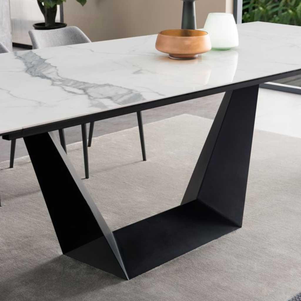 Melbourne Veyron Dining Table