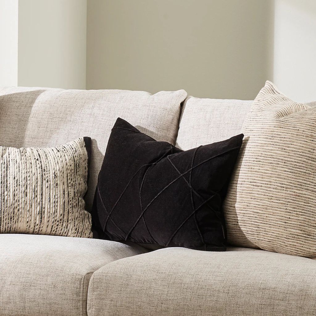 Alba Ollo Cushion Black