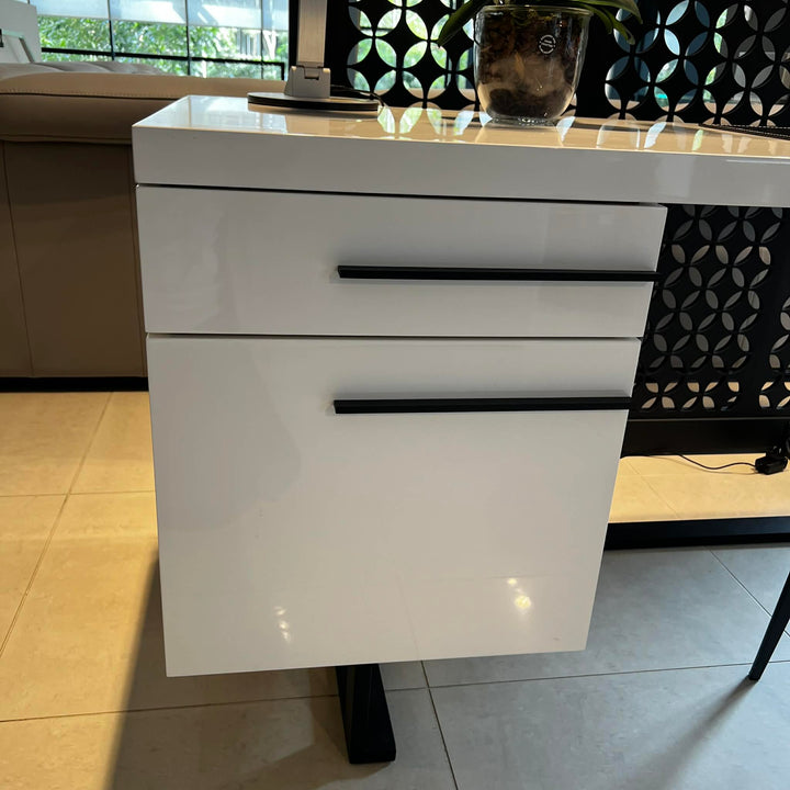 Atlanta Desk in High Gloss White Clearance