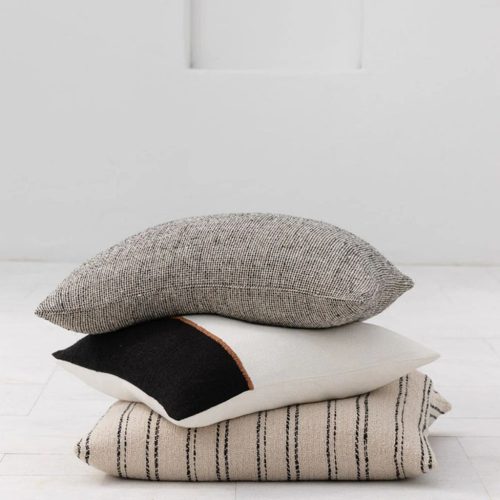 Bella Linen Cushion Black