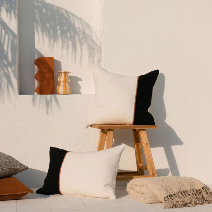 Bella Linen Cushion Black