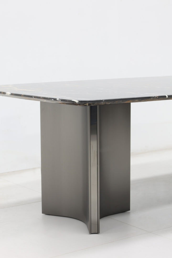 DT1138 Dining Table