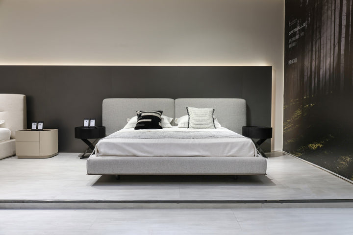 GC2519 Upholstered Bed