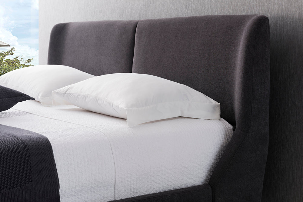 GC1705 Italian Style Up-holstered Bed