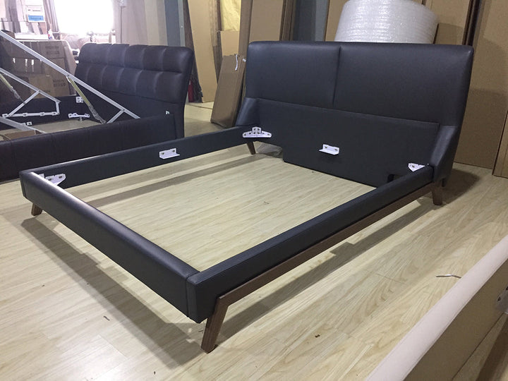 GC1705 Italian Style Up-holstered Bed