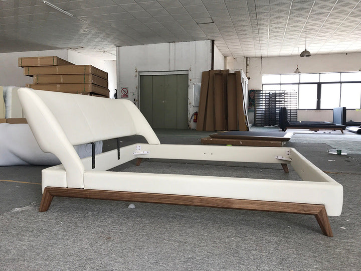 GC1713 Luxury Villa Up-holstered Bed