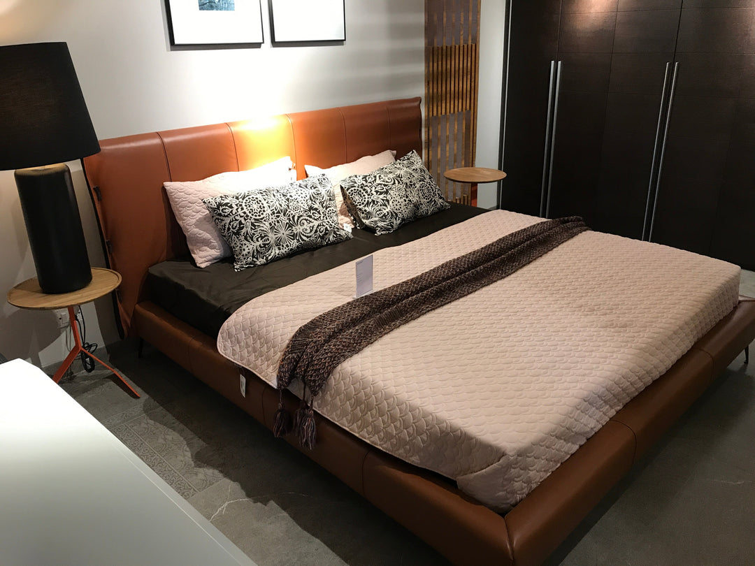 GC1727 Factory Price Villa Up-holstered Bed