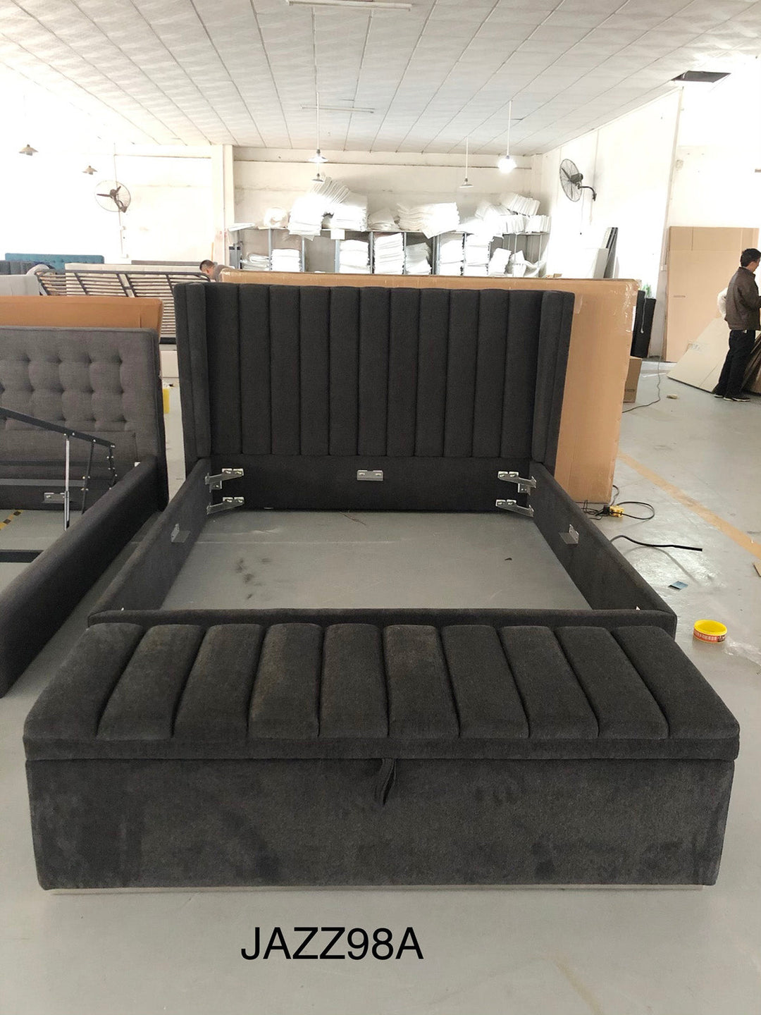 GC1807 Modern Fabric Up-holstered Bed