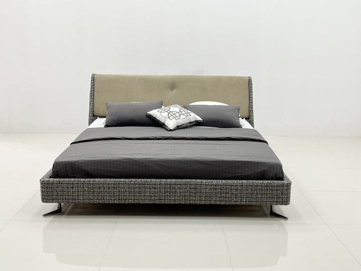 GC1820 Elegant Comfortable Upholstered Bed