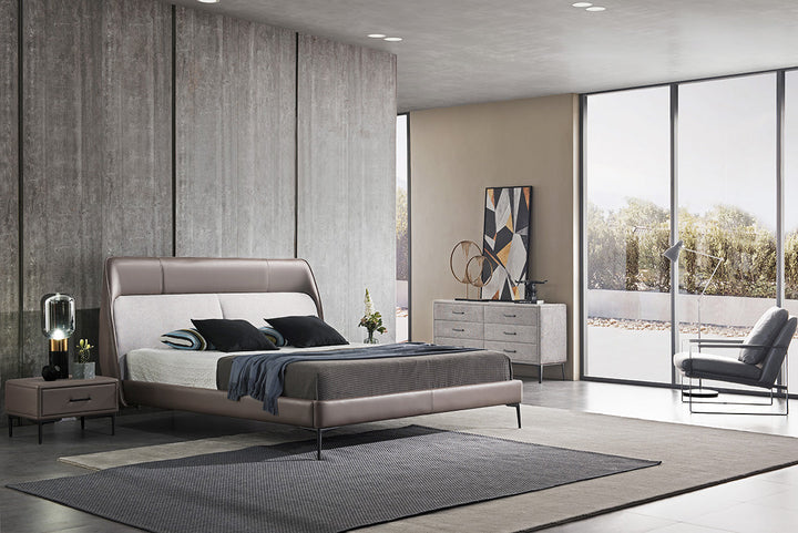 GC1833 Nice Leather Upholstered Bed