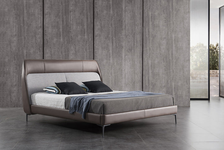 GC1833 Nice Leather Upholstered Bed