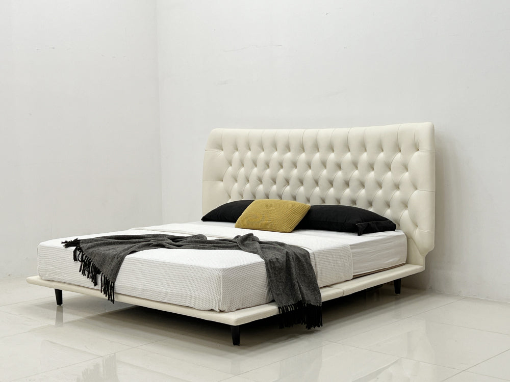 GC2012 Luxury Tufted Upholstered Bed
