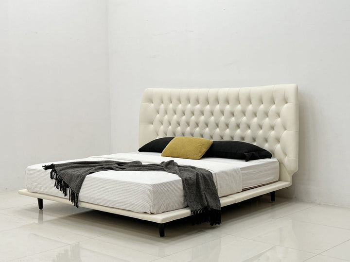GC2012 Luxury Tufted Upholstered Bed