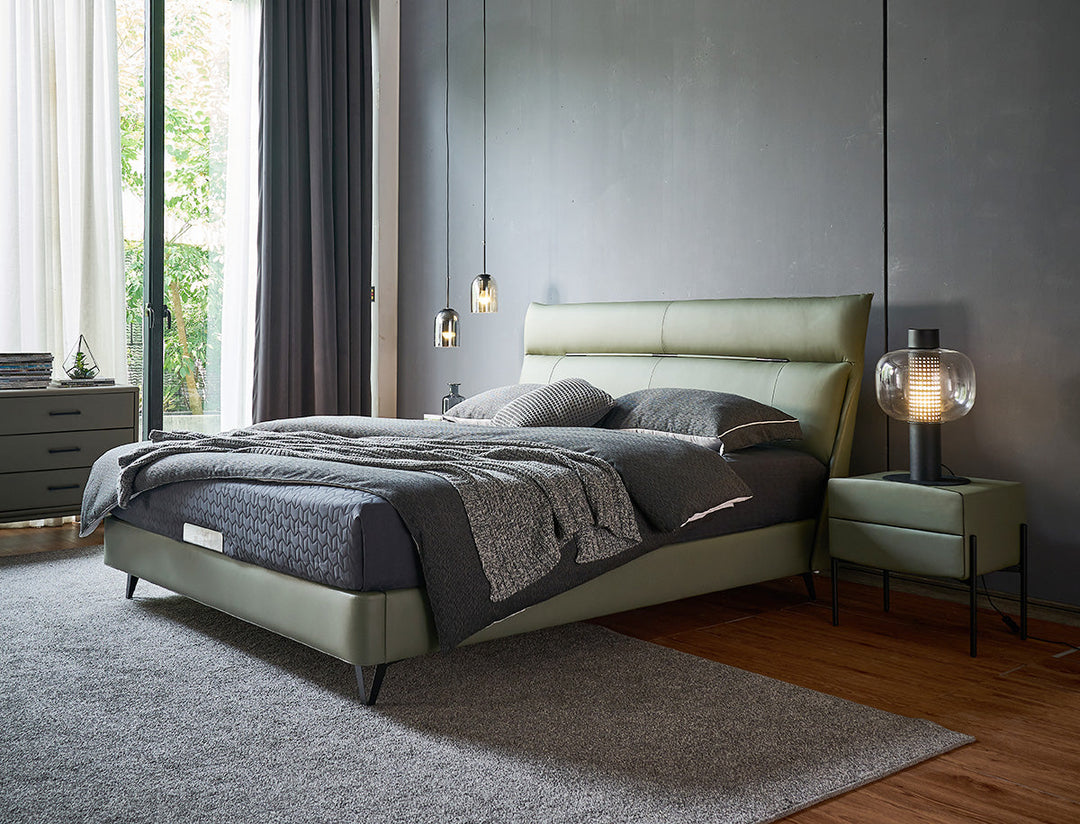 GC2117 Soft Leather Upholstered Bed