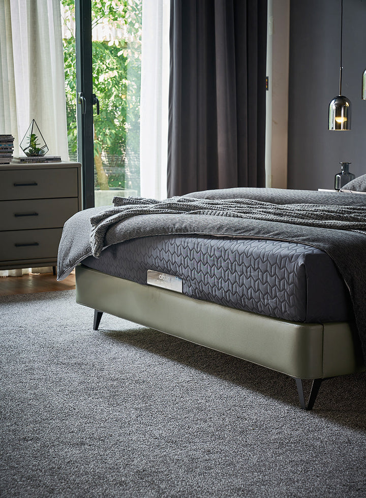 GC2117 Soft Leather Upholstered Bed