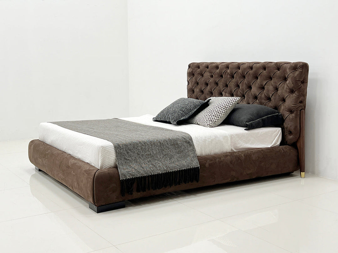 GC2127 Italian Luxury Leather Upholstered Bed