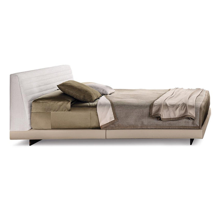 GC2207 Italian Soft Fabric Upholstered Bed