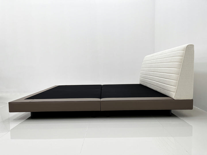 GC2207 Italian Soft Fabric Upholstered Bed
