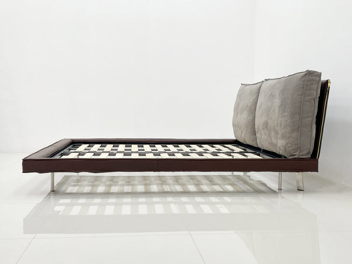 GC2225 Italian Luxury Upholstered Bed