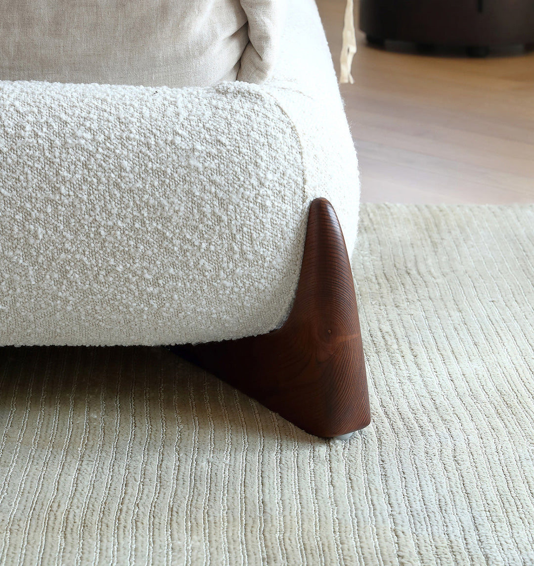 GC2233 New Hot Sell Lambswool Upholstered Bed With Wood Legs