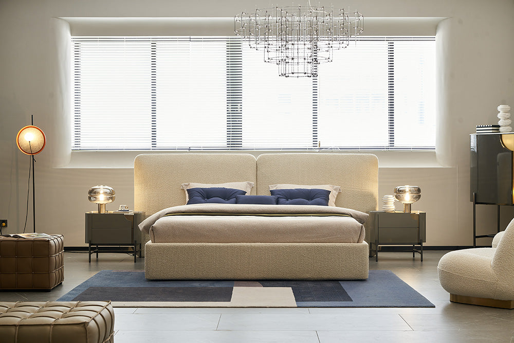 GC2237 Italian Modern Upholstered Bed