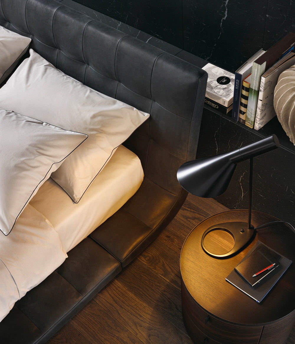 GC2238 Italian Minimalist Design Upholstered Bed