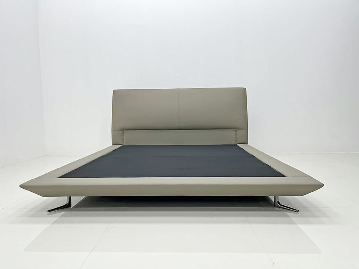 GC2240 Comfortable Modern Queen Bed