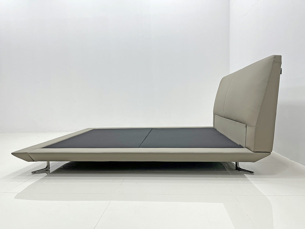 GC2240 Comfortable Modern Queen Bed