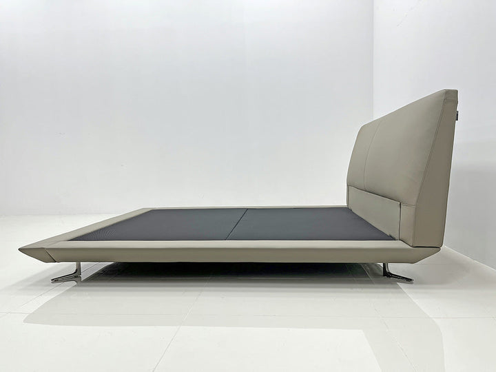 GC2240 Comfortable Modern Queen Bed