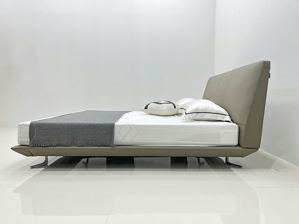 GC2240 Comfortable Modern Queen Bed