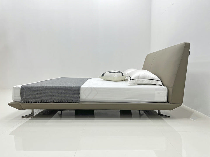 GC2240 Comfortable Modern Queen Bed
