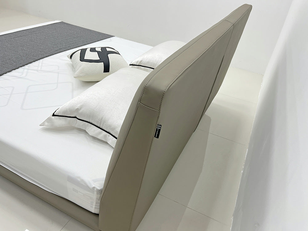 GC2240 Comfortable Modern Queen Bed