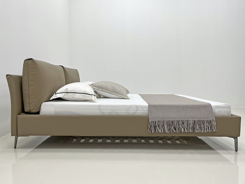 GC2241 Comfortable Villa Up-holstered Bed