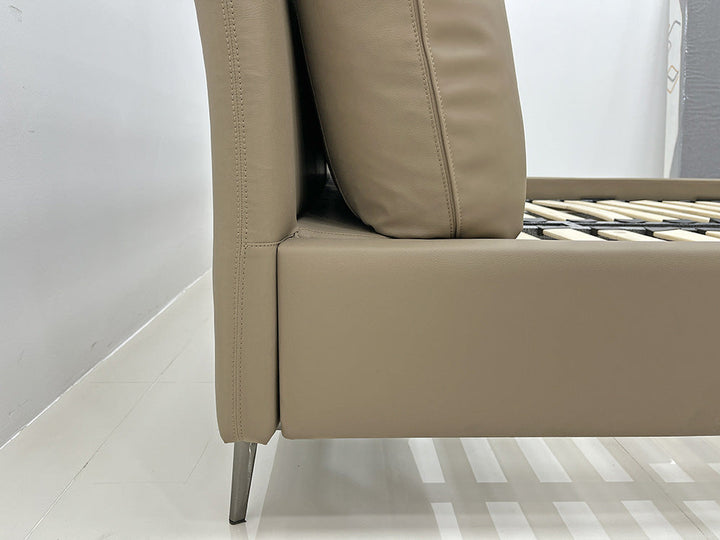 GC2241 Comfortable Villa Up-holstered Bed