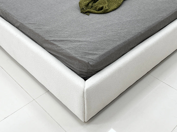 GC2251 New Hot Sell Lambswool Upholstered Bed
