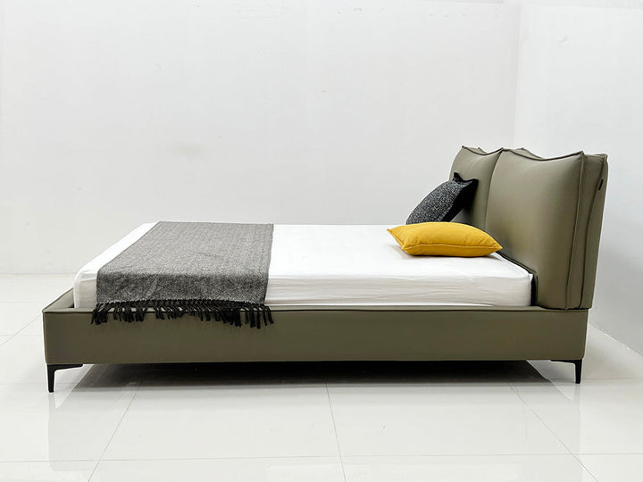GC2257 Italian Leather Upholstered Bed