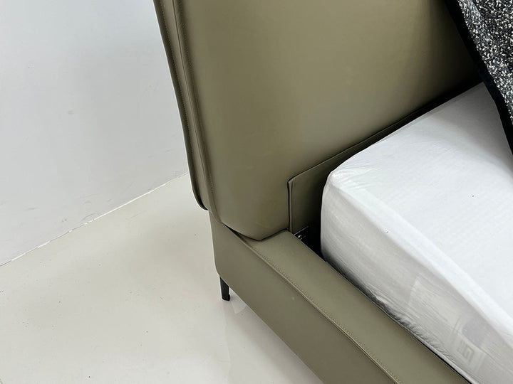 GC2257 Italian Leather Upholstered Bed