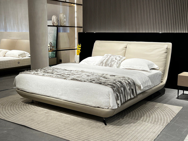 GC2312 Elegant Comfortable Upholstered Bed