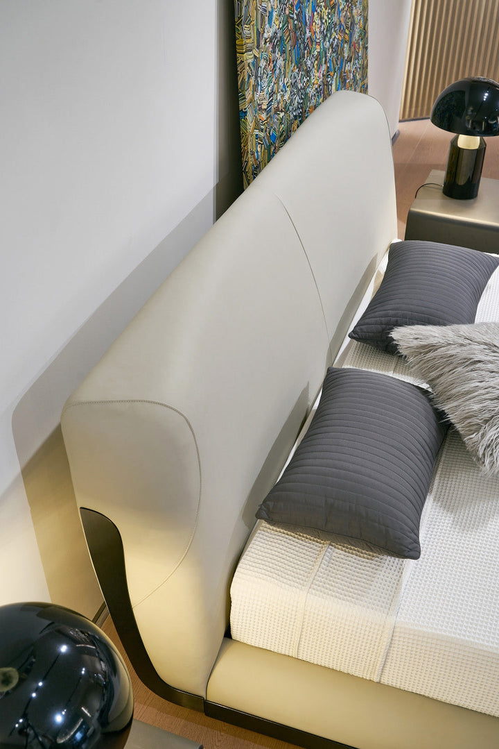 GC2313 Modern Luxury High-end Quality Bed