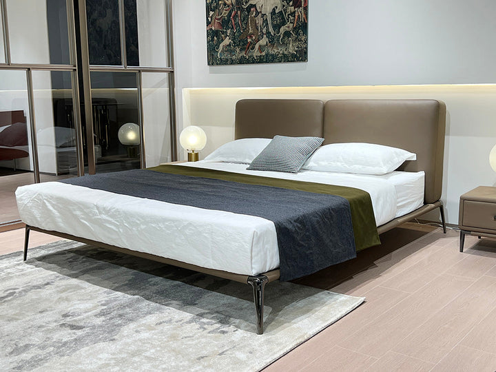 GC2315 Steel Frame Elegant Upholstered Bed
