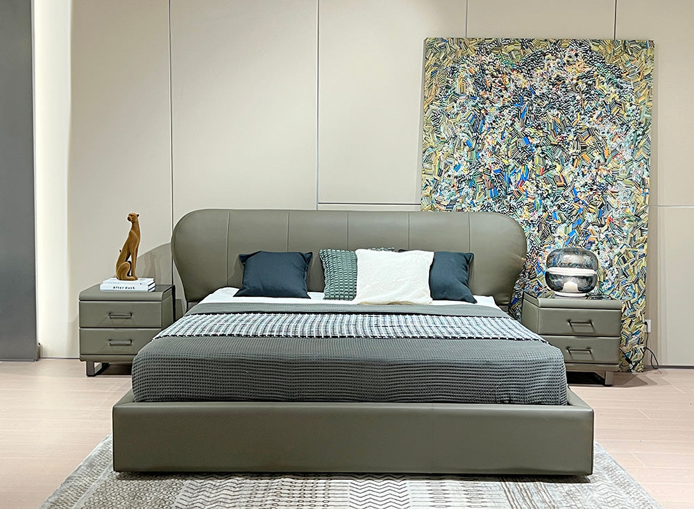 GC2321 Italian Soft Up-holstered King Bed