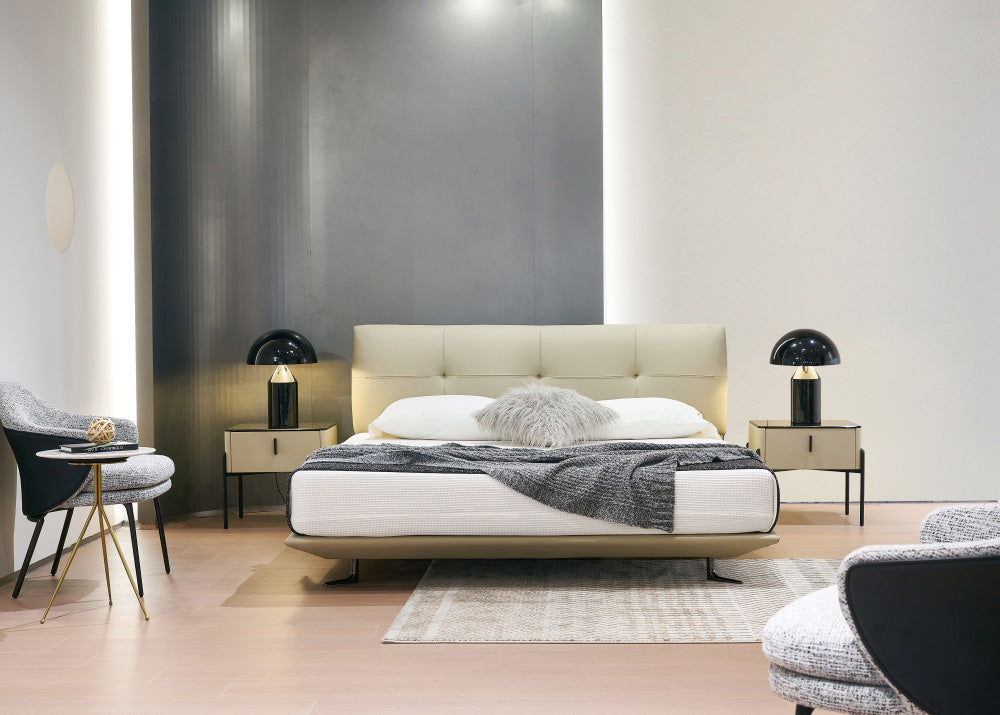 GC2322 Italian Minimalist Tufted Upholstered Bed