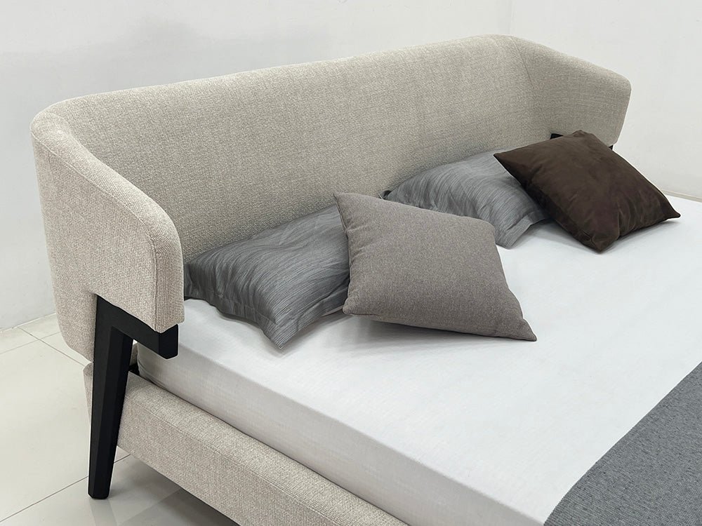GC2323 Modern Fabric Wood Legs Up-holstered Bed
