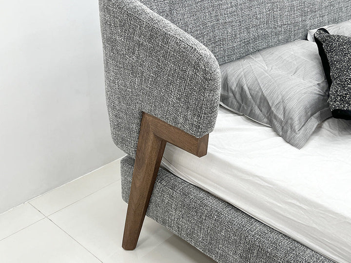 GC2323 Modern Fabric Wood Legs Up-holstered Bed