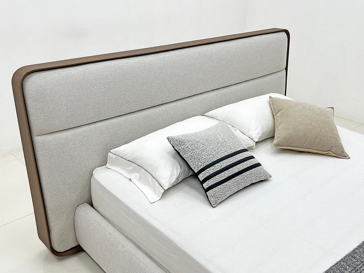 GC2338 Modern Design Upholstered Bed