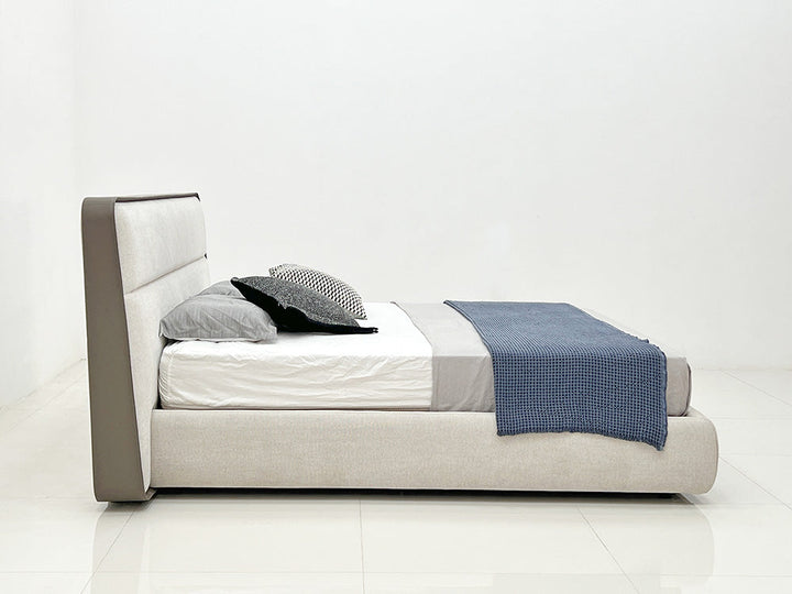 GC2338 Modern Design Upholstered Bed